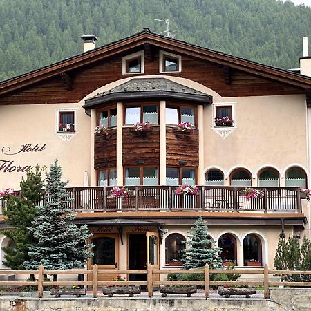 Hotel Flora Livigno Eksteriør billede
